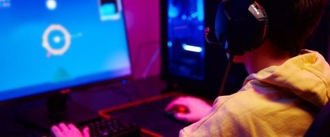 Play Aviator Online on 8Bet